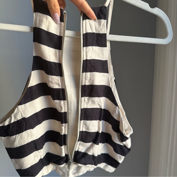 Vintage Abercrombie & Fitch Navy Blue White Stripes Cropped Tank Top - Picture 4 of 7